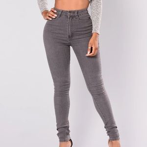 Grey The Right Angle Skinny Jeans